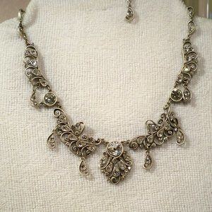 NEW Sweet Romance Filigree, Crystals Dangle Necklace